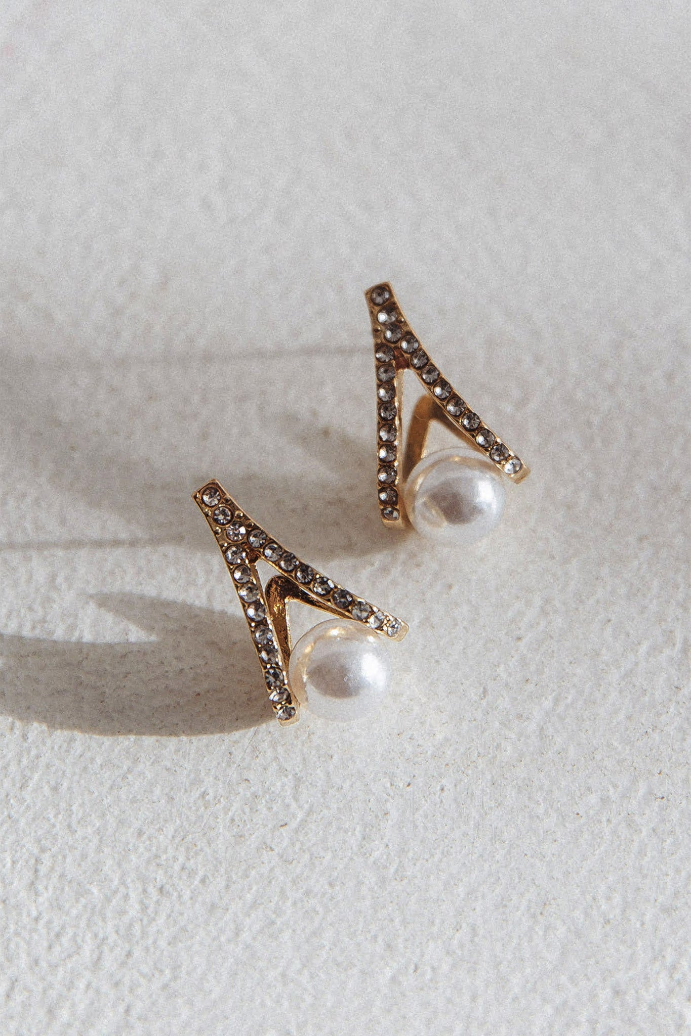 Smile Bright Pearl Zircon Stud Earrings Gold