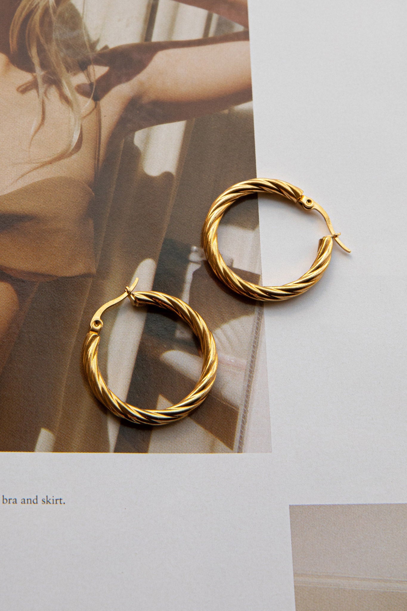 Merrill Hoop Earrings Gold